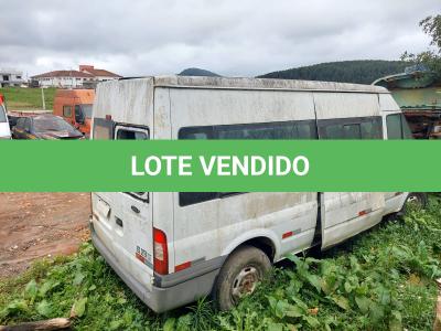 LOTE 034 - FORD TRANSIT BUS 350 l - ANO 2008/2009 - 16 LUGARES - NÃO FUNCIONA