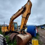 LOTE 042 - ESCAVADEIRA R140LC HYUNDAY - ANO 2014